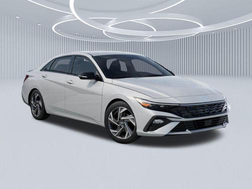 2025 Hyundai ELANTRA HEV SEL Sport