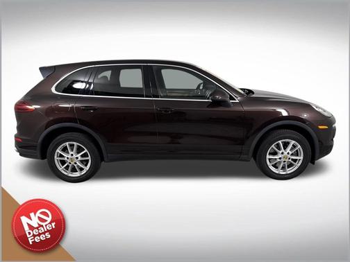 Mahogany Metallic 2016 Porsche Cayenne Cayenne