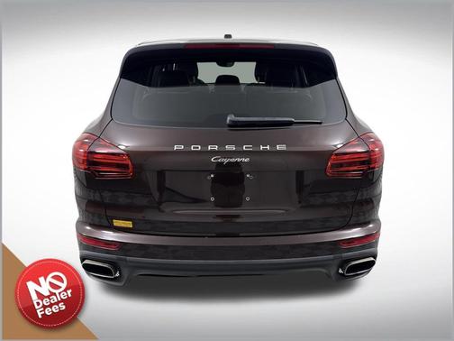 Mahogany Metallic 2016 Porsche Cayenne Cayenne