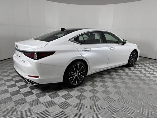 2025 Lexus ES 350 Base