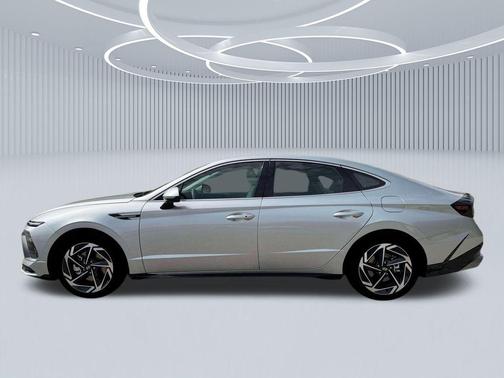 2026 Hyundai SONATA SEL