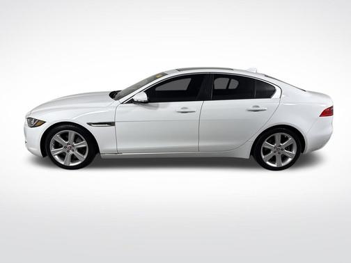 2018 Jaguar XE 25t Premium