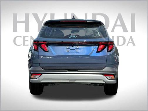 2025 Hyundai TUCSON SE