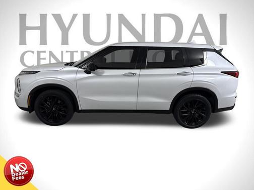 2023 Mitsubishi Outlander SE Black Edition 2WD