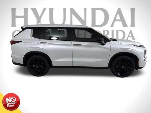 2023 Mitsubishi Outlander SE Black Edition 2WD