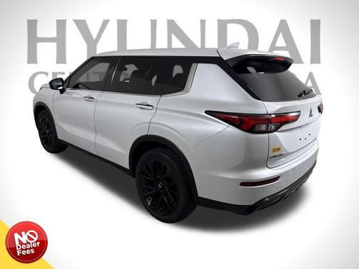 2023 Mitsubishi Outlander SE Black Edition 2WD