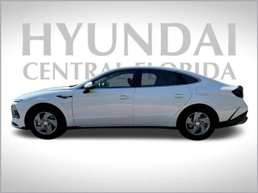 2025 Hyundai SONATA SE