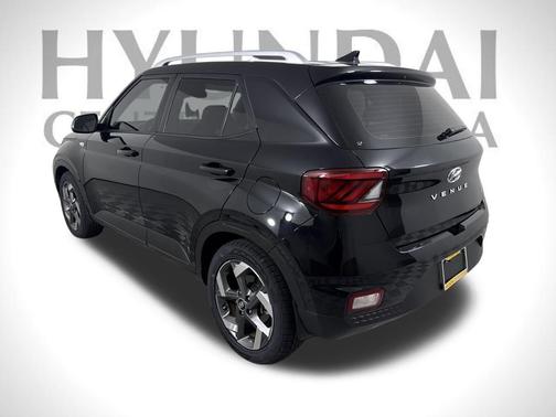 2022 Hyundai VENUE SEL