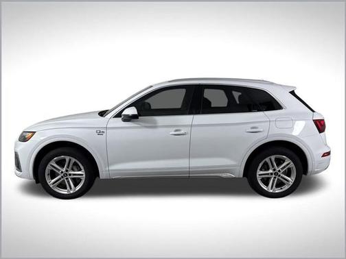 2021 Audi Q5 Premium Plus 55 TFSI e quattro S tronic