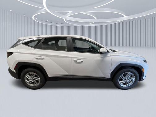 Serenity White Pearl 2026 Hyundai TUCSON SE