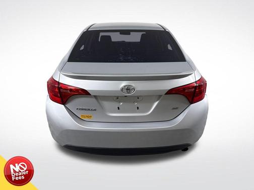 Classic Silver Metallic 2019 Toyota Corolla SE
