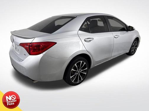Classic Silver Metallic 2019 Toyota Corolla SE