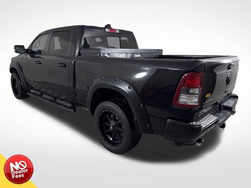 Diamond Black Crystal Pearlcoat 2021 RAM 1500 Big Horn/Lone Star