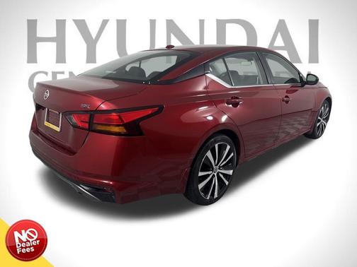 2020 Nissan Altima SR FWD