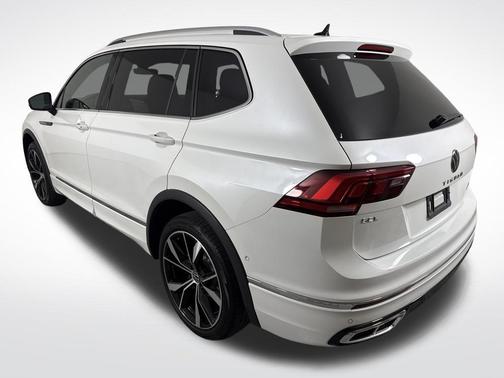 2022 Volkswagen Tiguan 2.0T SEL R-Line 4MOTION