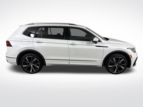 2022 Volkswagen Tiguan 2.0T SEL R-Line 4MOTION