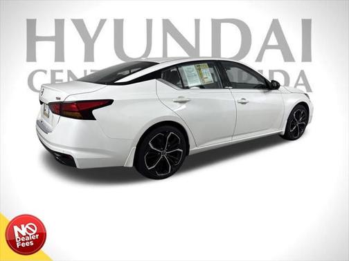 2023 Nissan Altima SR FWD