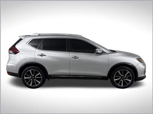 2020 Nissan Rogue SL