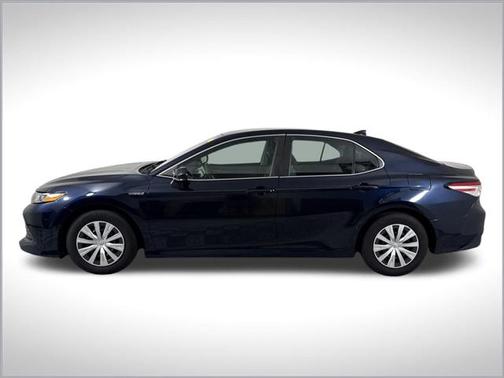 2019 Toyota Camry Hybrid LE