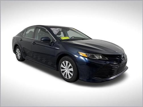 2019 Toyota Camry Hybrid LE