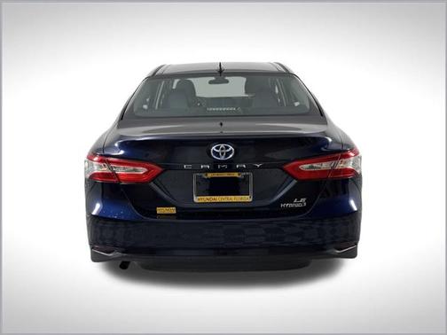 2019 Toyota Camry Hybrid LE