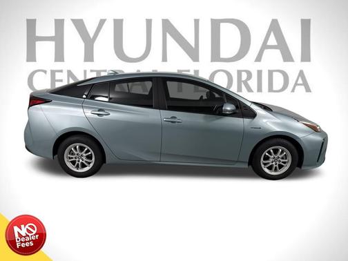 2019 Toyota Prius XLE