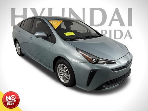 2019 Toyota Prius XLE