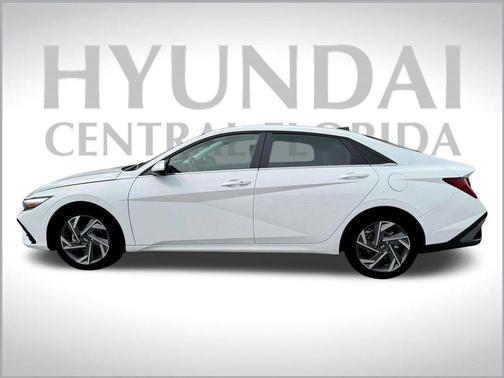 2025 Hyundai ELANTRA SEL