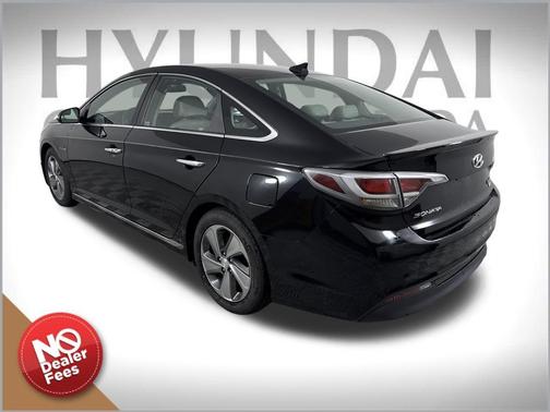 2016 Hyundai SONATA Hybrid Limited