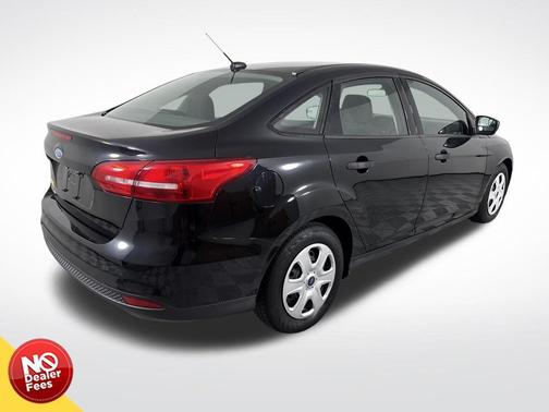 Shadow Black 2018 Ford Focus SE