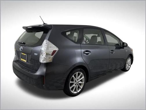 2013 Toyota Prius v Five