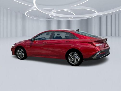 2025 Hyundai ELANTRA SEL