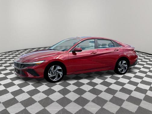 2025 Hyundai ELANTRA SEL