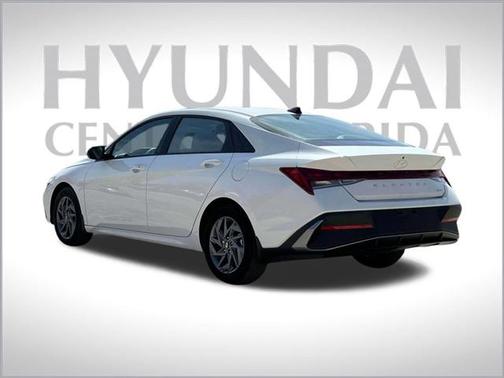2025 Hyundai ELANTRA HEV Blue