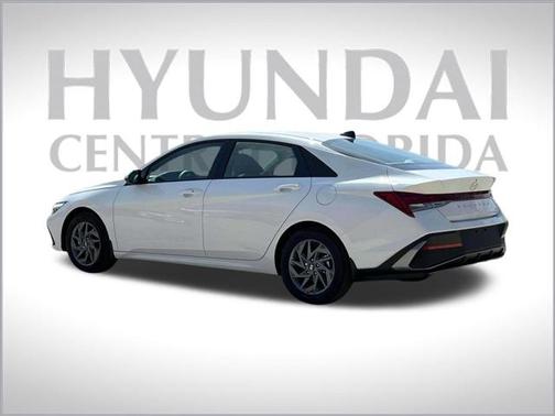 2025 Hyundai ELANTRA HEV Blue