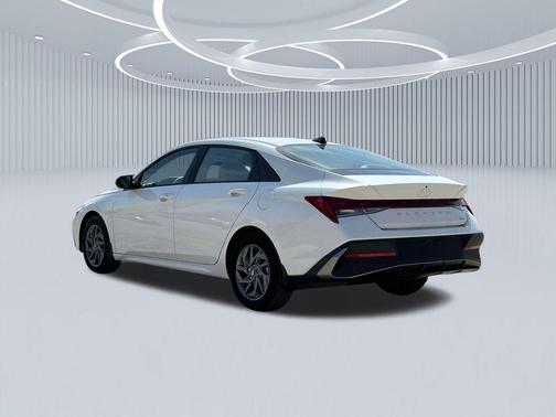 2025 Hyundai ELANTRA HEV Blue