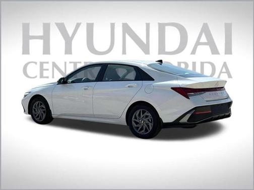 2025 Hyundai ELANTRA HEV Blue