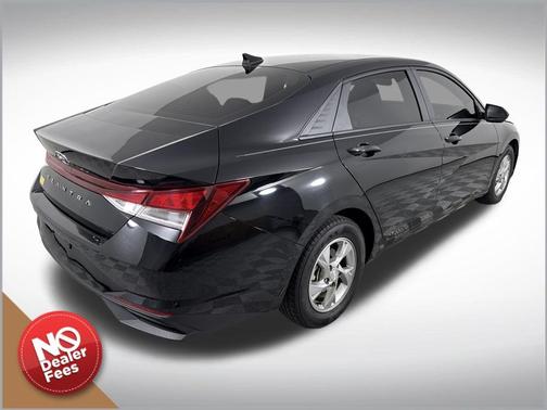 2023 Hyundai ELANTRA SE