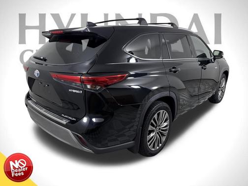 2021 Toyota Highlander Hybrid Platinum