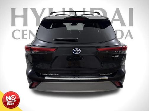 2021 Toyota Highlander Hybrid Platinum