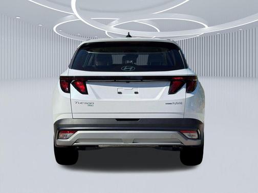 Creamy White Pearl 2026 Hyundai TUCSON Hybrid Blue SE