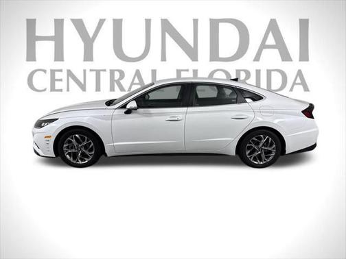 2022 Hyundai SONATA SEL