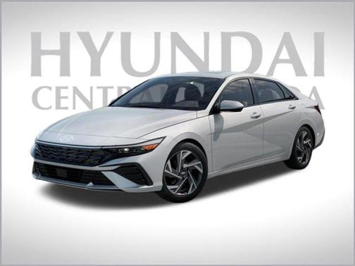 2025 Hyundai ELANTRA SEL
