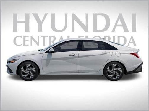 2025 Hyundai ELANTRA SEL