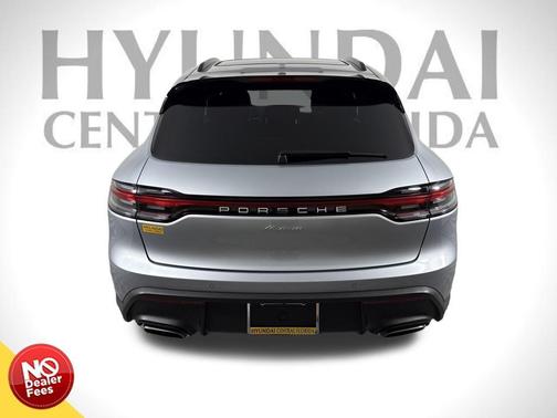 2025 Porsche Macan Base