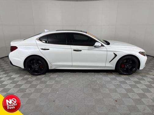 Uyuni White 2021 Genesis G70 3.3T RWD