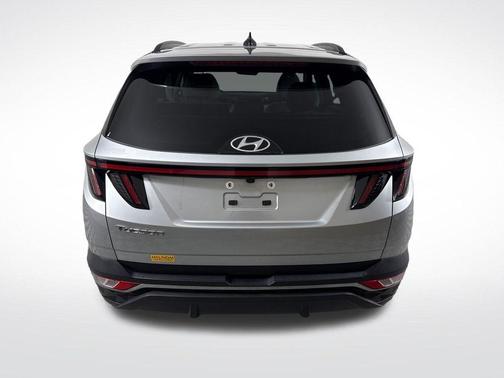 Shimmering Silver 2022 Hyundai TUCSON SEL