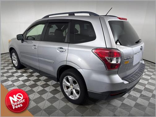 Ice Silver Metallic 2014 Subaru Forester 2.5i Premium
