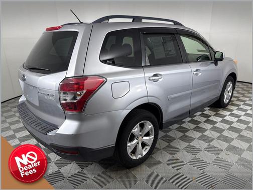 Ice Silver Metallic 2014 Subaru Forester 2.5i Premium