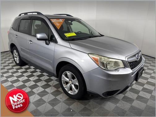 Ice Silver Metallic 2014 Subaru Forester 2.5i Premium